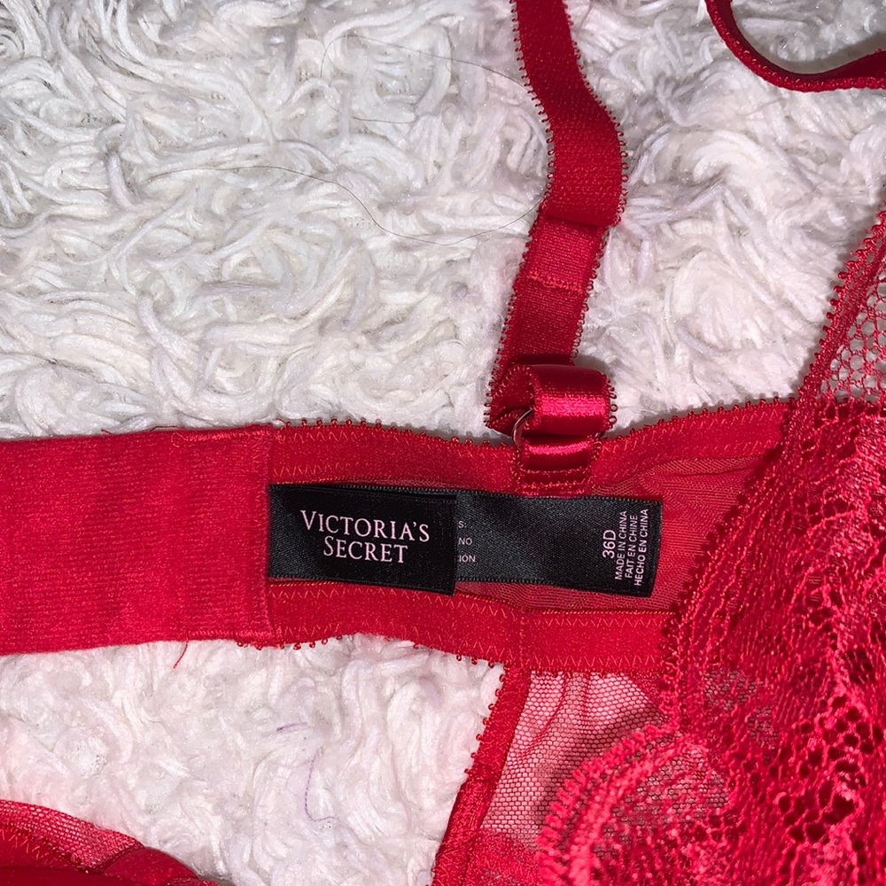 💋NWOT Victoria’s Secret Red Lace Teddy💋 - Picture 3 of 4